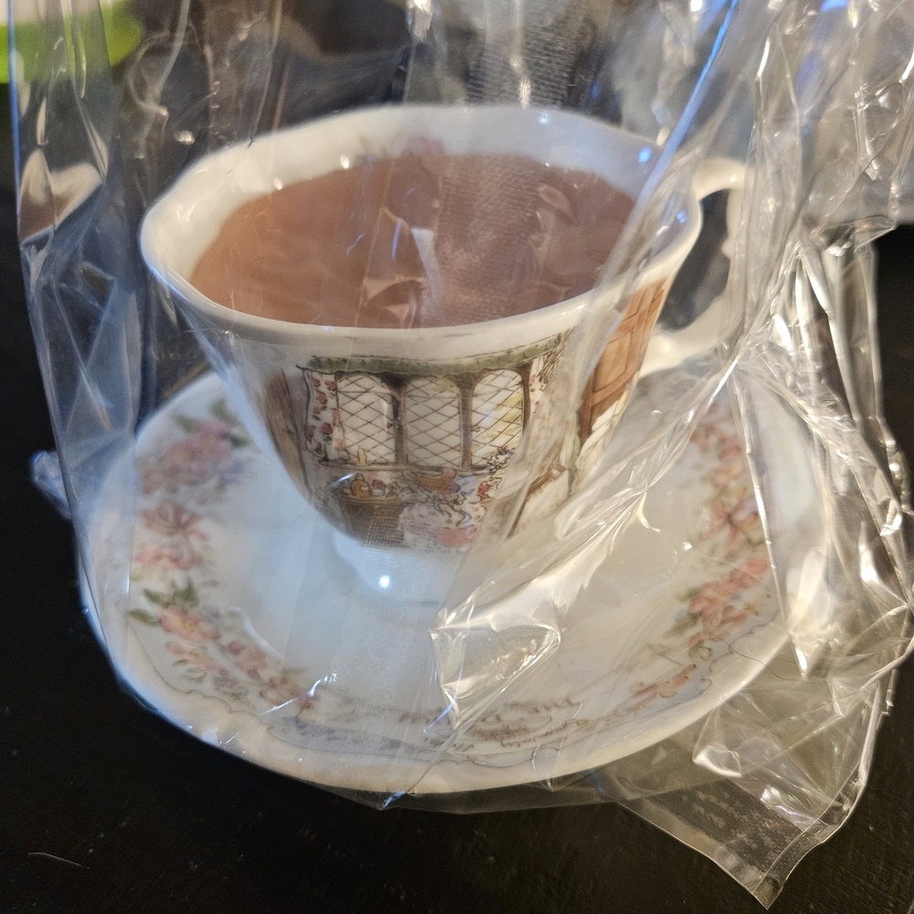 Charming Floral Teacup and Saucer Set - Picture 1 of 2